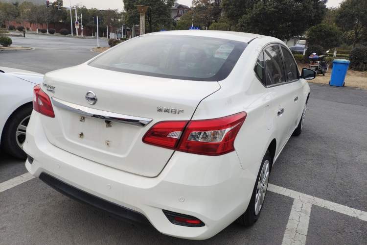 Used Nissan Sylphy 2021 Classic 1.6XE CVT Exclusive Edition Rear Right 45 Deg