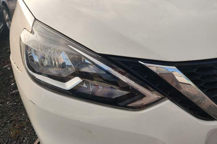 Used Nissan Sylphy 2021 Classic 1.6XE CVT Comfort Edition Right Front Headlight