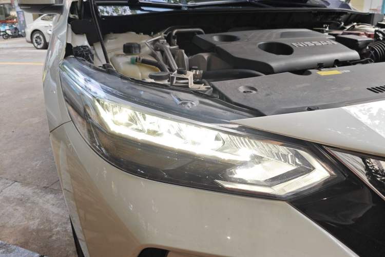 Used Nissan Sylphy 2021 1.6L XL CVT Enjoyment Edition Right Front Headlight