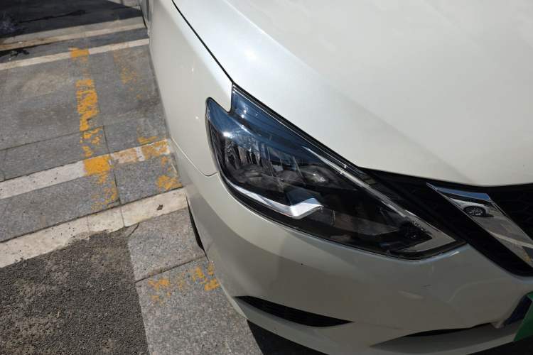 Used Nissan Sylphy 2021 Classic 1.6XE CVT Comfort Edition Right Front Headlight