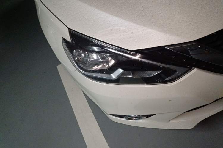 Used Nissan Sylphy 2021 Classic 1.6XL CVT Luxury Edition Right Front Headlight