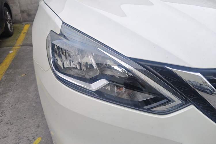 Used Nissan Sylphy 2021 Classic 1.6XL CVT Luxury Edition Right Front Headlight