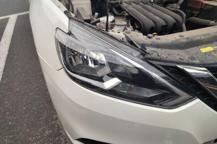 Used Nissan Sylphy 2021 Classic 1.6XE CVT Comfort Edition Right Front Headlight