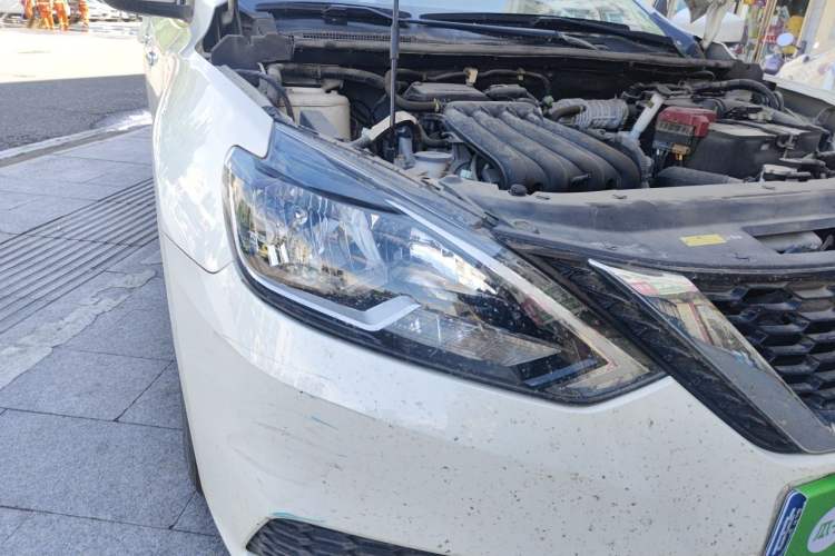 Used Nissan Sylphy 2021 Classic 1.6XE CVT Comfort Edition Right Front Headlight