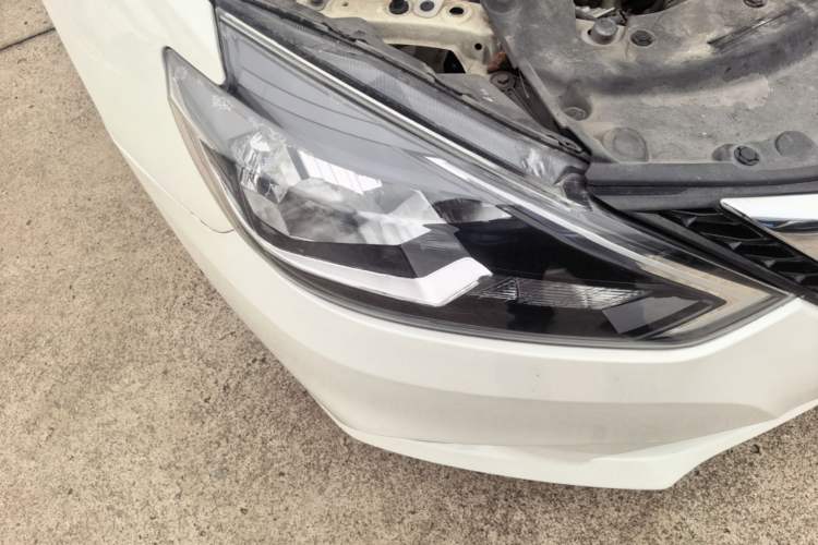 Used Nissan Sylphy 2021 Classic 1.6XE CVT Comfort Edition Right Front Headlight