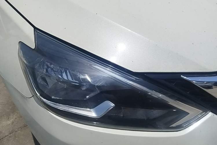 Used Nissan Sylphy 2021 Classic 1.6XE CVT Exclusive Edition Right Front Headlight