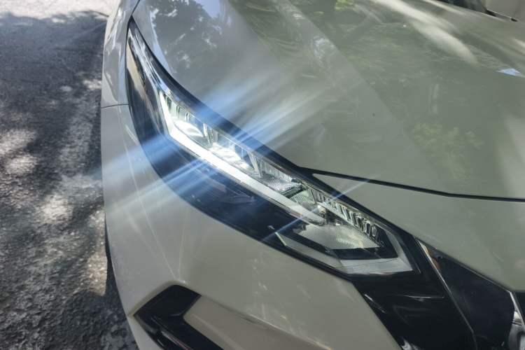 Used Nissan Sylphy 2021 1.6L XL CVT Enjoyment Edition Right Front Headlight