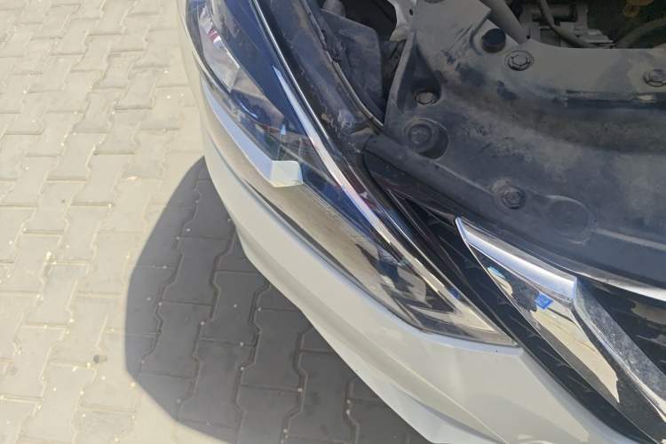Used Nissan Sylphy 2021 Classic 1.6XE CVT Comfort Edition Right Front Headlight