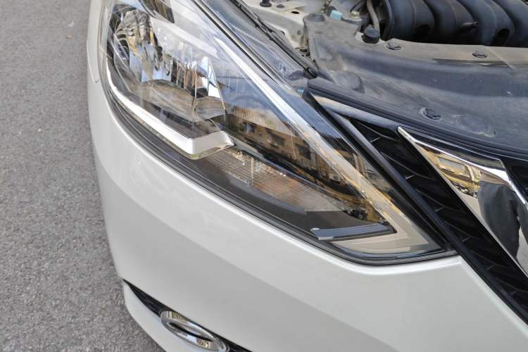 Used Nissan Sylphy 2021 Classic 1.6XL CVT Luxury Edition Right Front Headlight