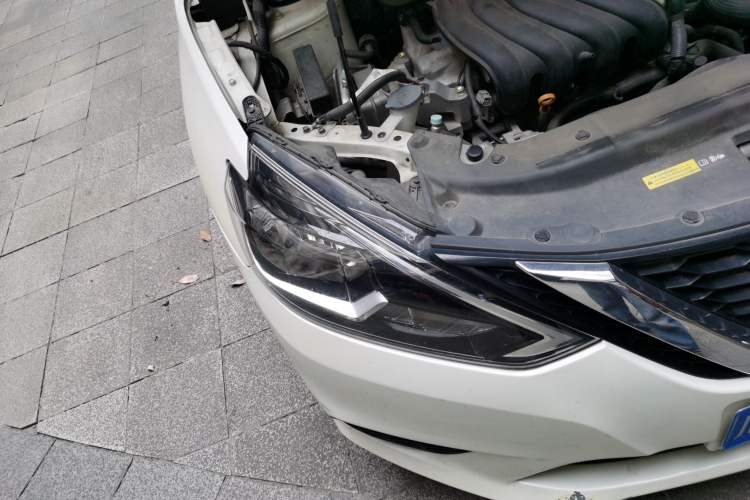 Used Nissan Sylphy 2021 Classic 1.6XE CVT Comfort Edition Right Front Headlight