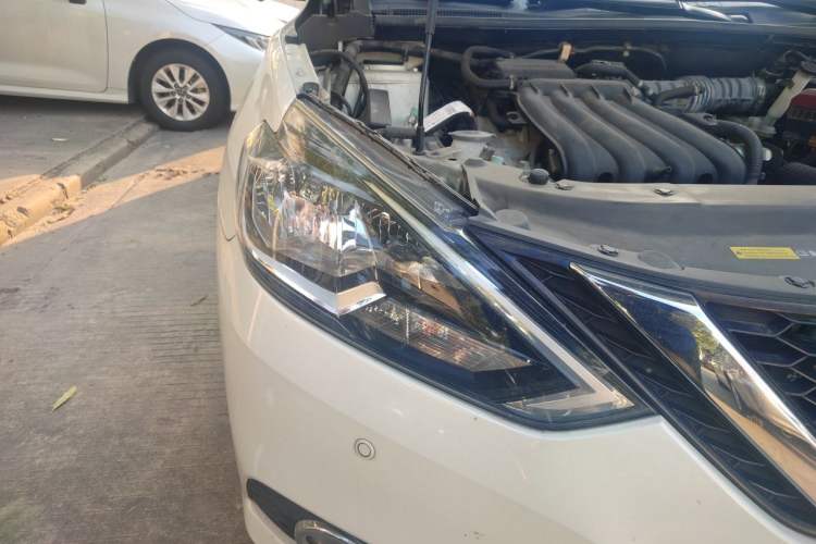 Used Nissan Sylphy 2021 Classic 1.6XE CVT Comfort Edition Right Front Headlight