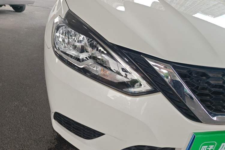 Used Nissan Sylphy 2021 Classic 1.6XE CVT Comfort Edition Right Front Headlight