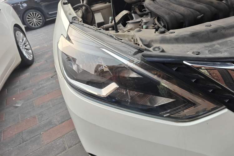Used Nissan Sylphy 2021 Classic 1.6XE CVT Comfort Edition Right Front Headlight