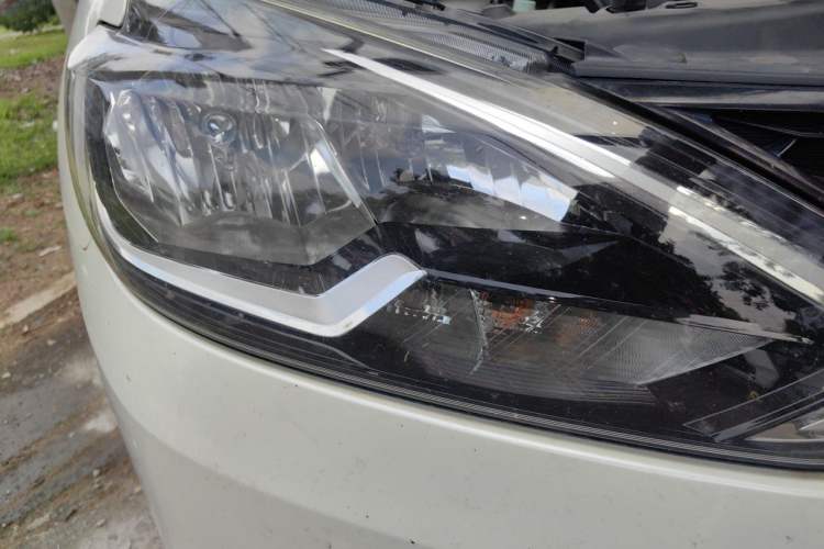 Used Nissan Sylphy 2021 Classic 1.6XL CVT Luxury Edition Right Front Headlight