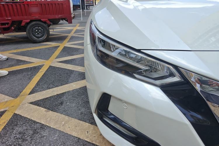 Used Nissan Sylphy 2021 1.6L XL CVT Enjoyment Edition Right Front Headlight
