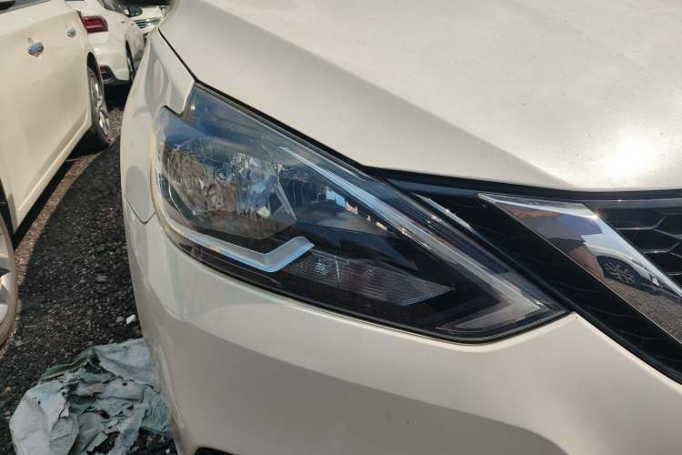 Used Nissan Sylphy 2021 Classic 1.6XE CVT Comfort Edition Right Front Headlight