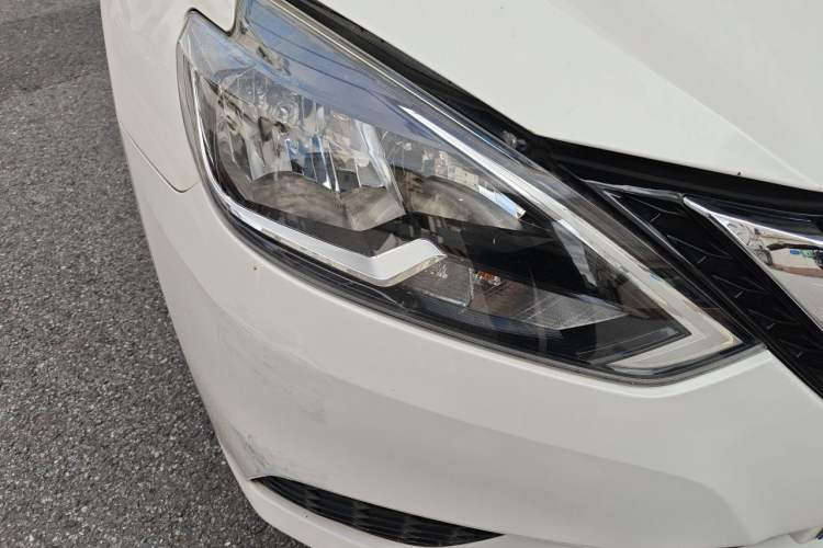 Used Nissan Sylphy 2021 Classic 1.6XE CVT Comfort Edition Right Front Headlight