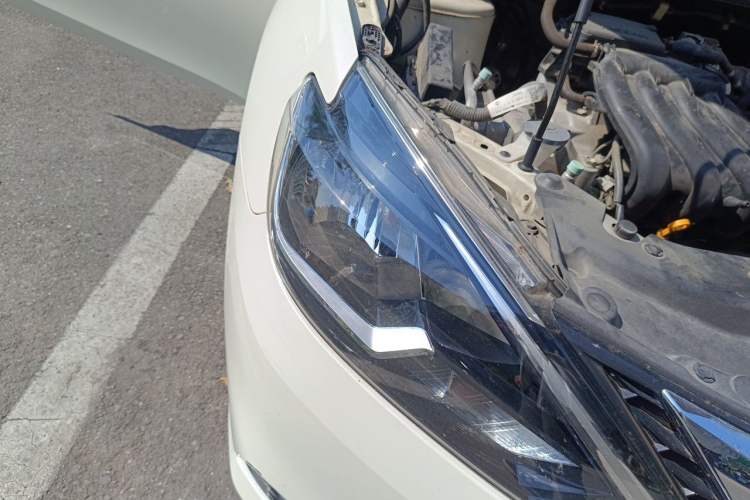 Used Nissan Sylphy 2021 Classic 1.6XL CVT Luxury Edition Right Front Headlight