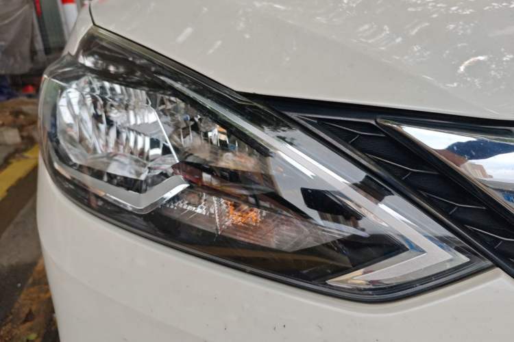 Used Nissan Sylphy 2021 Classic 1.6XL CVT Luxury Edition Right Front Headlight