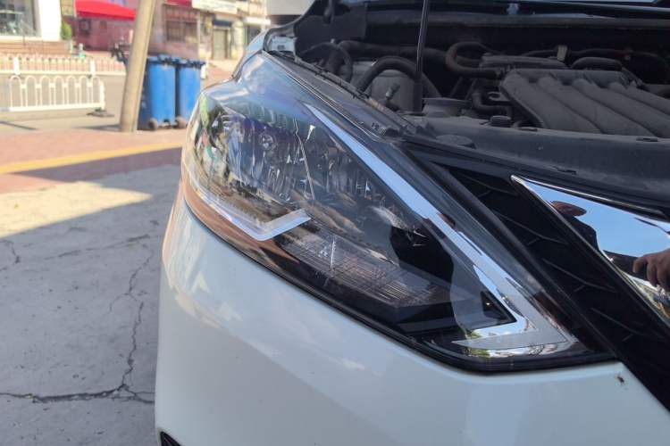 Used Nissan Sylphy 2021 Classic 1.6XL CVT Luxury Edition Right Front Headlight