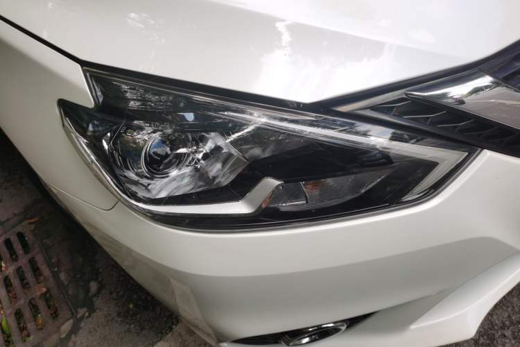 Used Nissan Sylphy 2021 Classic 1.6XL CVT Luxury Edition Right Front Headlight