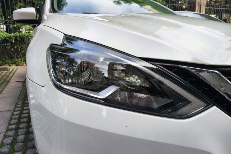 Used Nissan Sylphy 2021 Classic 1.6XE CVT Comfort Edition Right Front Headlight