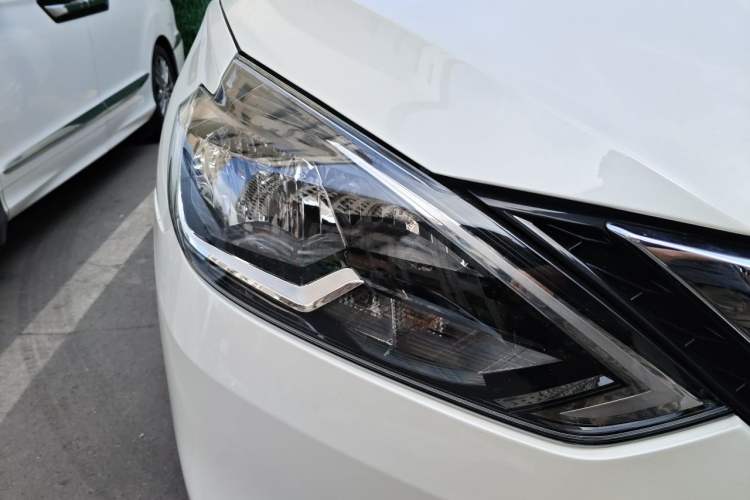 Used Nissan Sylphy 2021 Classic 1.6XE CVT Comfort Edition Right Front Headlight