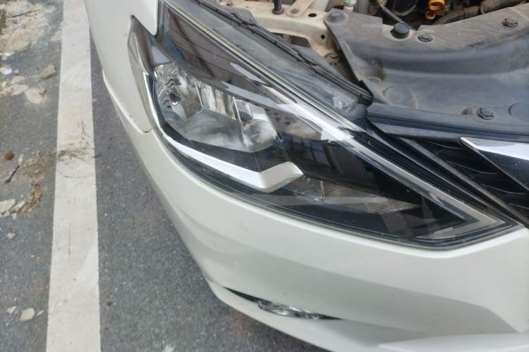 Used Nissan Sylphy 2021 Classic 1.6XL CVT Luxury Edition Right Front Headlight