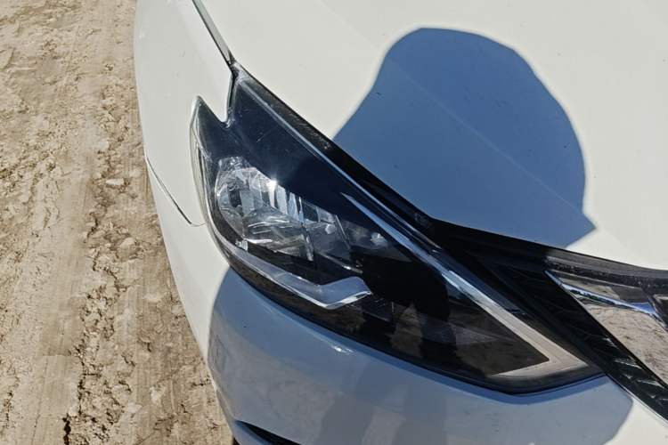 Used Nissan Sylphy 2021 Classic 1.6XE CVT Comfort Edition Right Front Headlight