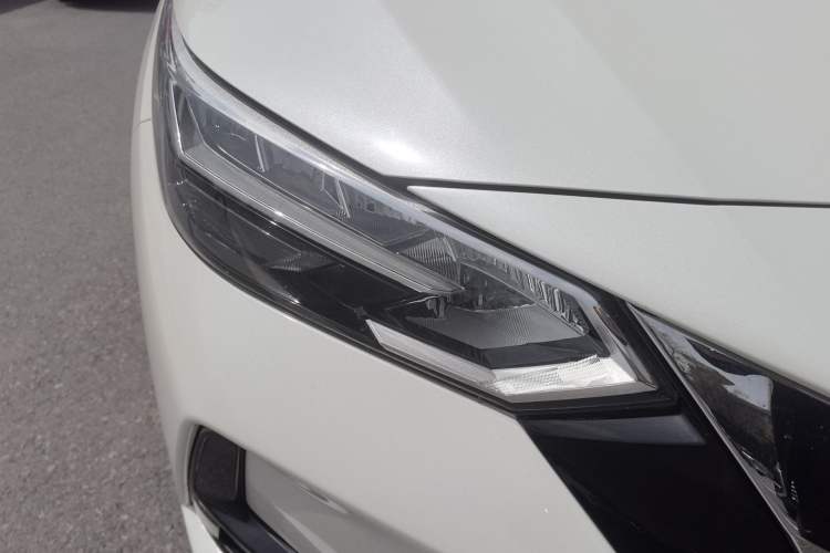 Used Nissan Sylphy 2021 1.6L XL CVT Enjoyment Edition Right Front Headlight