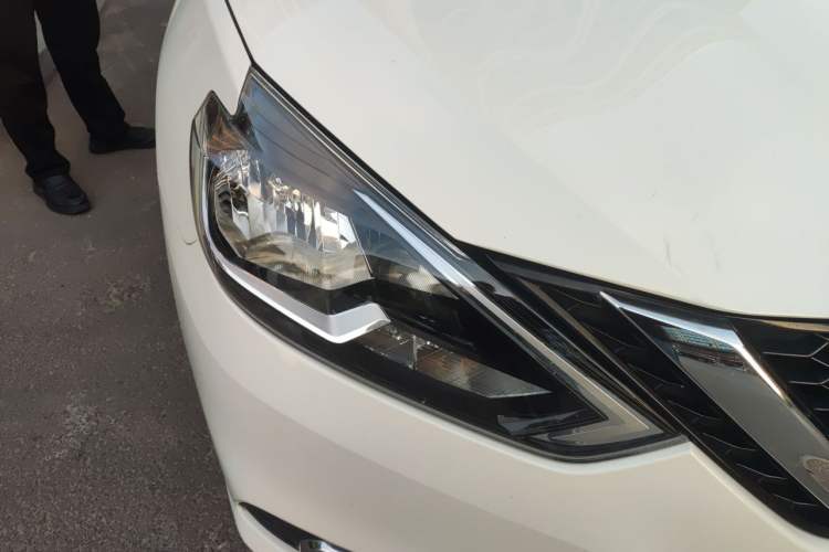 Used Nissan Sylphy 2021 Classic 1.6XL CVT Luxury Edition Right Front Headlight