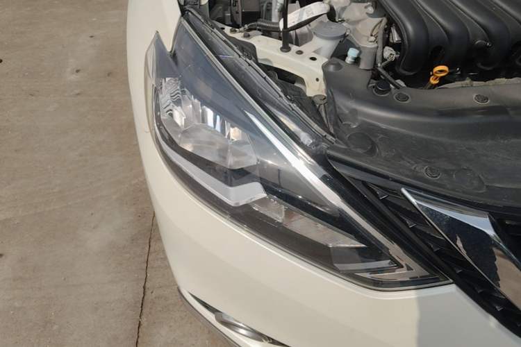 Used Nissan Sylphy 2021 Classic 1.6XL CVT Luxury Edition Right Front Headlight