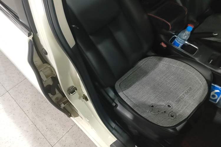 Used Nissan Sylphy 2021 Classic 1.6XL CVT Luxury Edition Right Front Seat