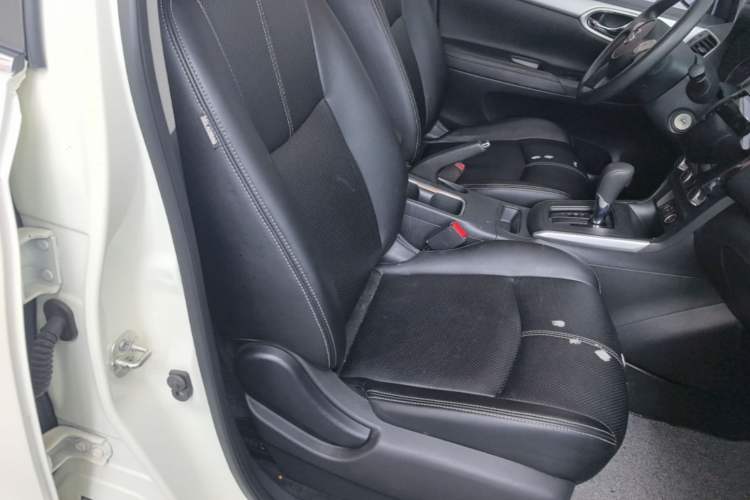 Used Nissan Sylphy 2021 Classic 1.6XE CVT Comfort Edition Right Front Seat
