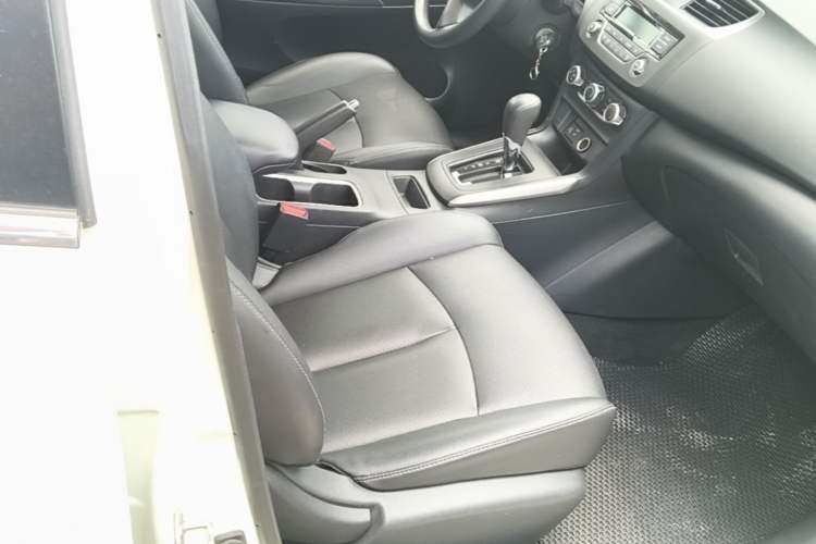 Used Nissan Sylphy 2021 Classic 1.6XL CVT Luxury Edition Right Front Seat