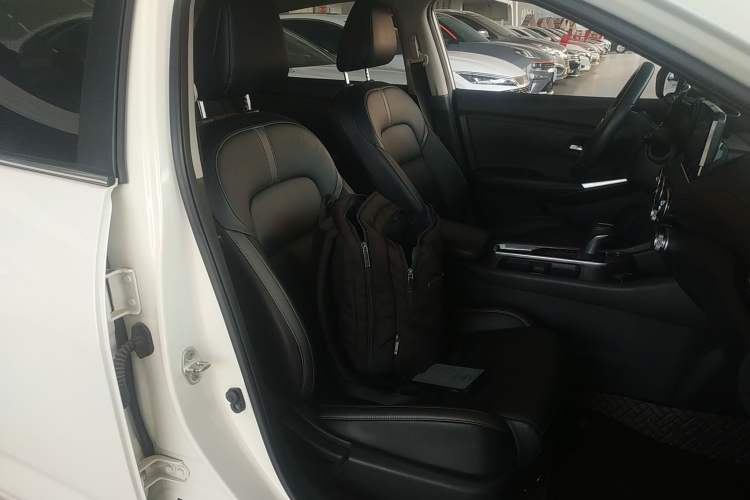 Used Nissan Sylphy 2021 1.6L XL CVT Enjoyment Edition Right Front Seat