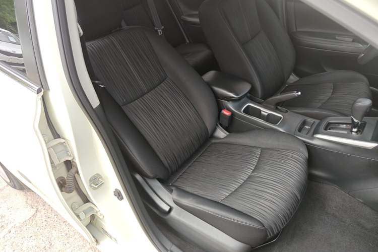 Used Nissan Sylphy 2021 Classic 1.6XE CVT Comfort Edition Right Front Seat