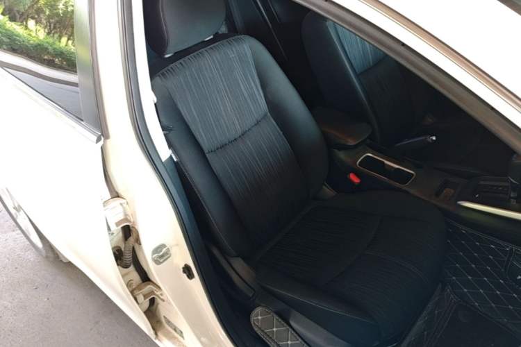 Used Nissan Sylphy 2021 Classic 1.6XE CVT Comfort Edition Right Front Seat