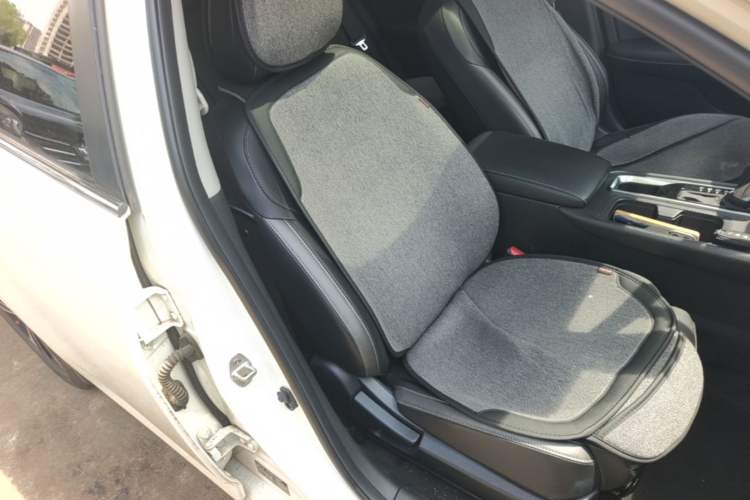 Used Nissan Sylphy 2021 1.6L XL CVT Enjoyment Edition Right Front Seat