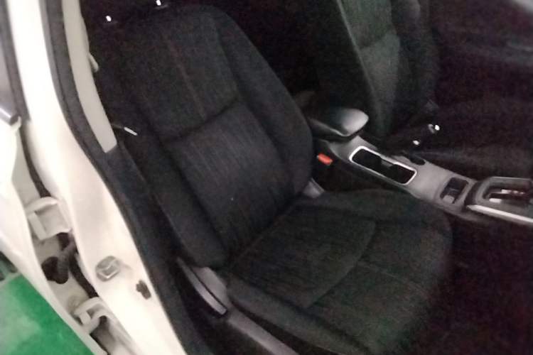 Used Nissan Sylphy 2021 Classic 1.6XE CVT Comfort Edition Right Front Seat
