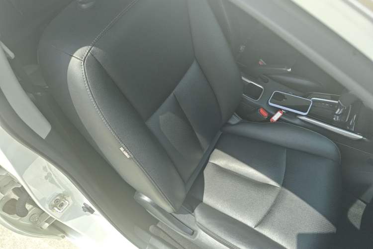 Used Nissan Sylphy 2021 Classic 1.6XL CVT Luxury Edition Right Front Seat