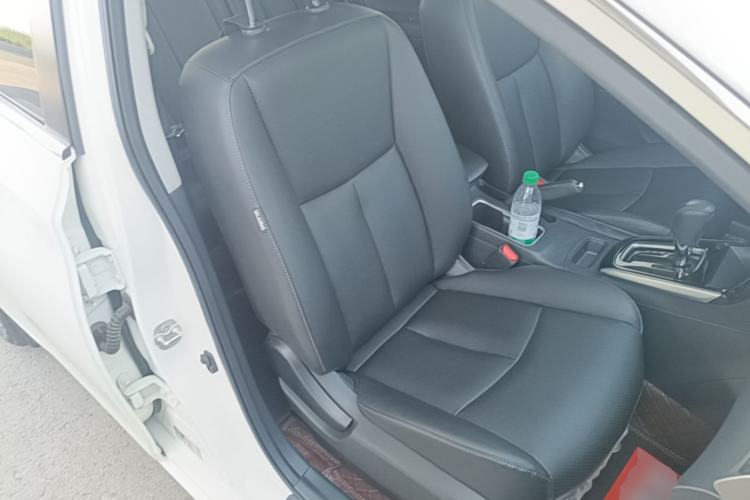 Used Nissan Sylphy 2021 Classic 1.6XL CVT Luxury Edition Right Front Seat