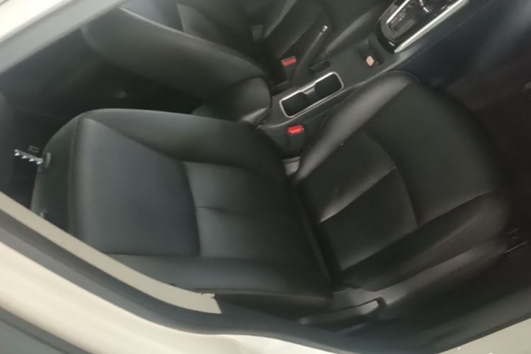 Used Nissan Sylphy 2021 Classic 1.6XL CVT Luxury Edition Right Front Seat