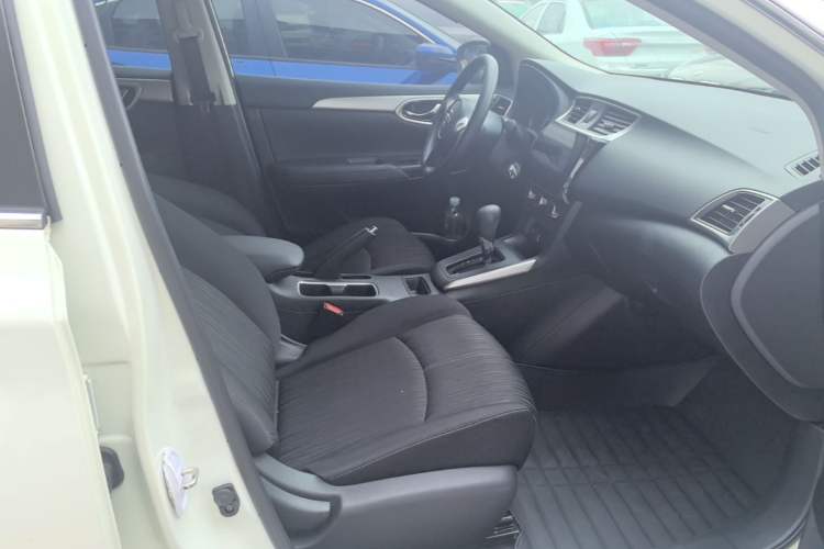 Used Nissan Sylphy 2021 Classic 1.6XL CVT Luxury Edition Right Front Seat