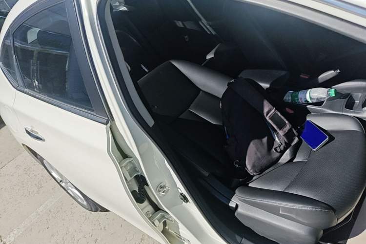 Used Nissan Sylphy 2021 Classic 1.6XL CVT Luxury Edition Right Front Seat