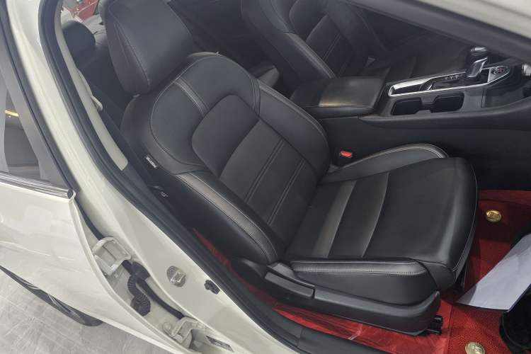 Used Nissan Sylphy 2021 1.6L XL CVT Enjoyment Edition Right Front Seat