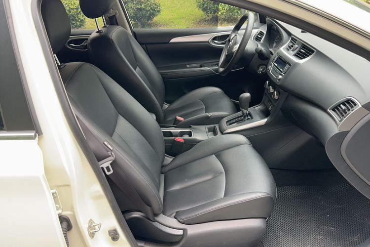 Used Nissan Sylphy 2021 Classic 1.6XL CVT Luxury Edition Right Front Seat