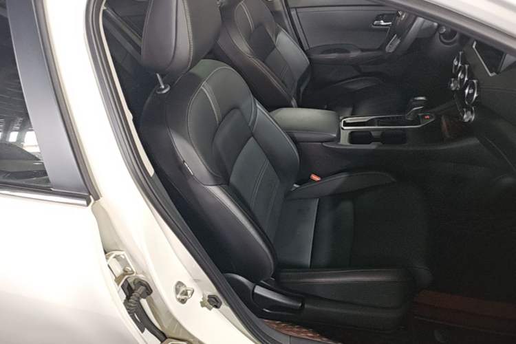 Used Nissan Sylphy 2021 1.6L XL CVT Enjoyment Edition Right Front Seat