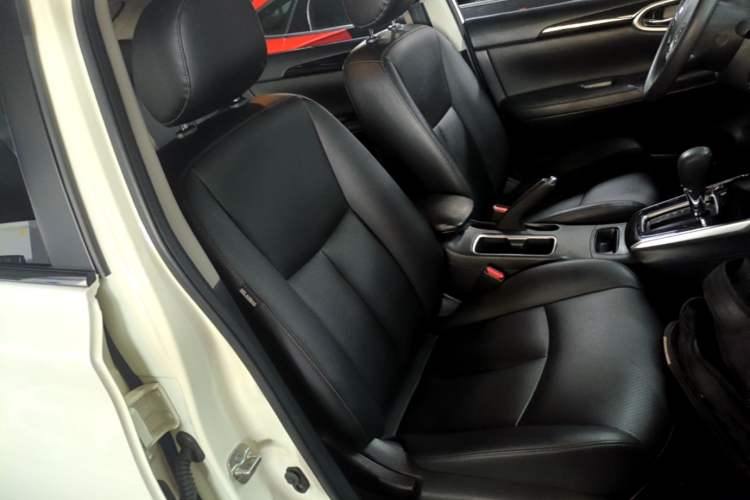 Used Nissan Sylphy 2021 Classic 1.6XL CVT Luxury Edition Right Front Seat