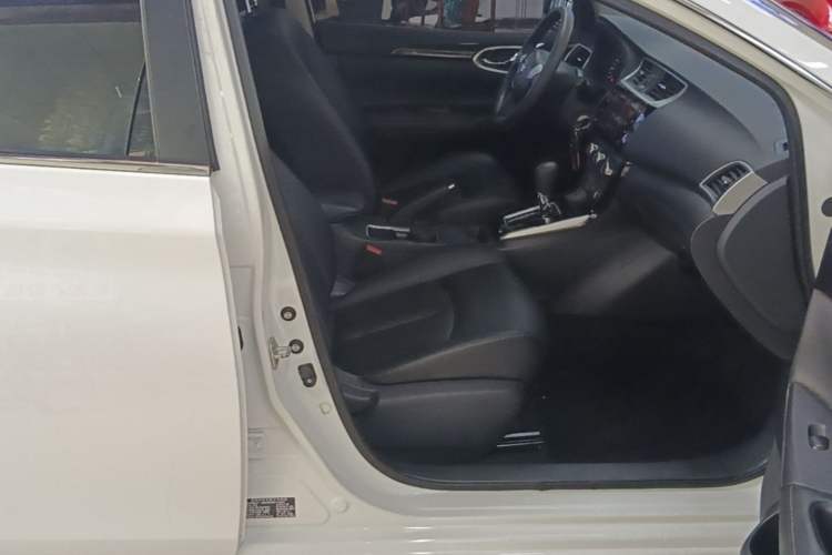 Used Nissan Sylphy 2021 Classic 1.6XL CVT Luxury Edition Right Front Seat